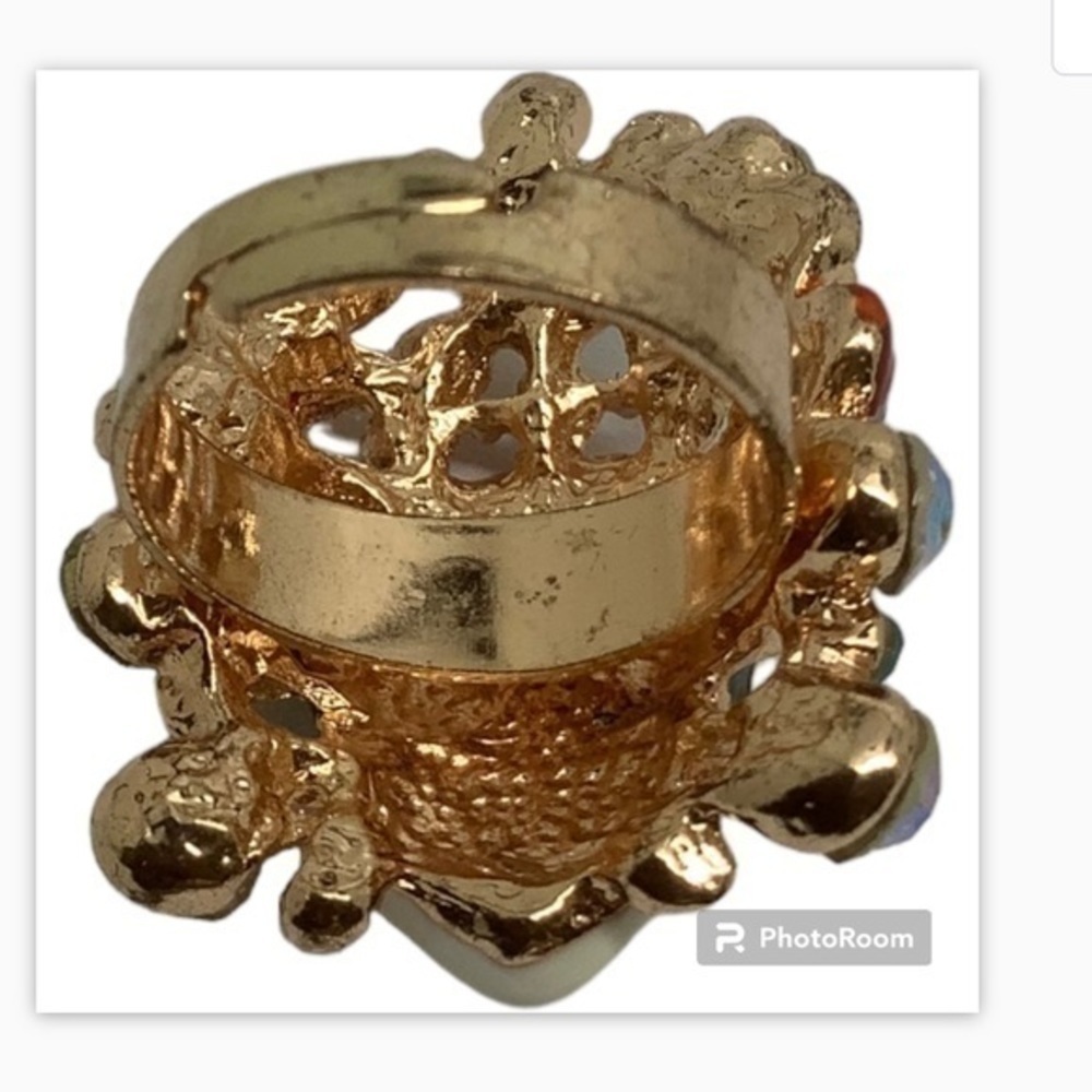 Gold tone enamel Mardi Gras Mask ring - Picture 5 of 5